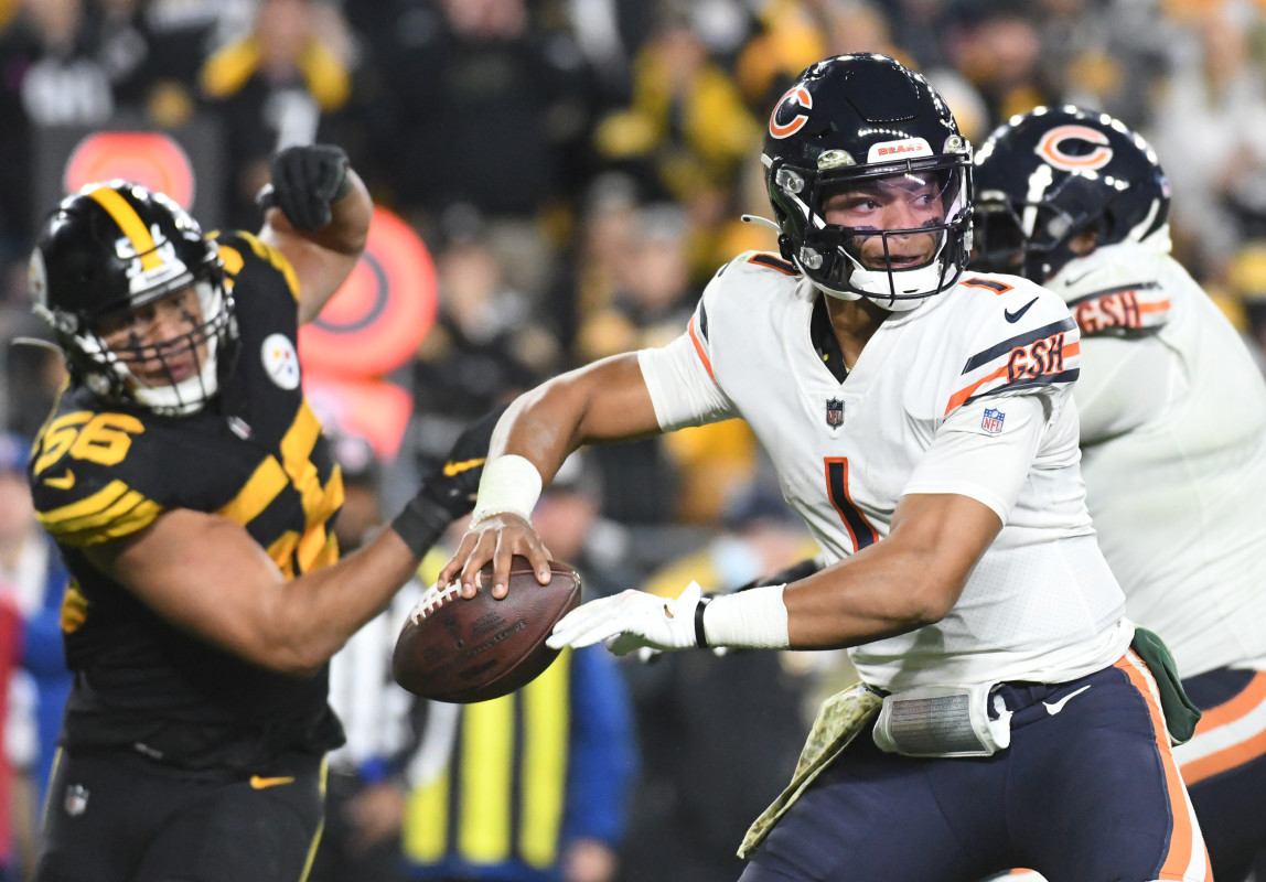 Les Steelers prêts à acquérir Justin Fields des Bears, mais à une condition